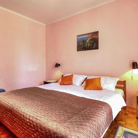 Amazing Apartment In Porec With Wifi Exterior photo